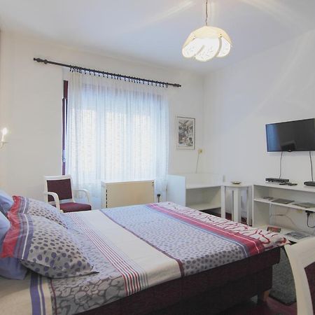 White Apartment Belgrado Exterior foto